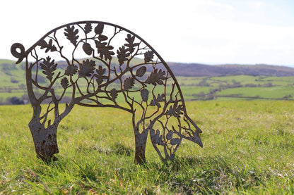 Rusty Pig Garden Ornamnets