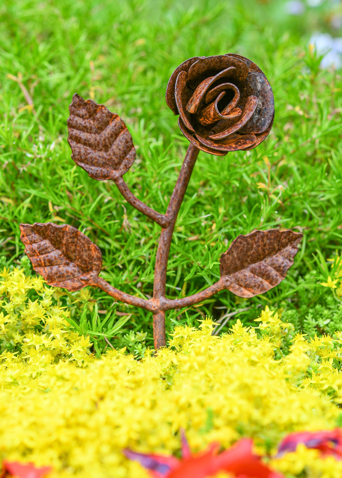 Metal Rose Flower Ornament | Metal Flower For Garden | Rusts with Rain.
