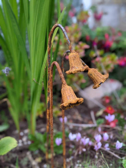 Metal Bluebells Garden Sculptures - Rusty Metal Garden Flowers
